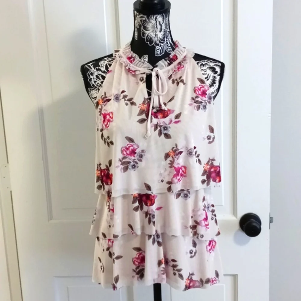 🌸White House Black Market🌸 - 